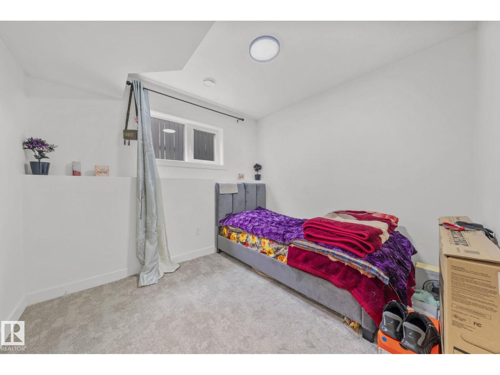 4119 18 AV NW - 30