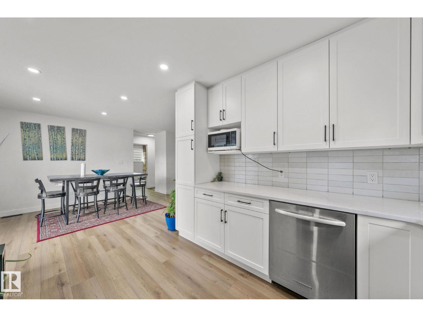 4119 18 AV NW - 10