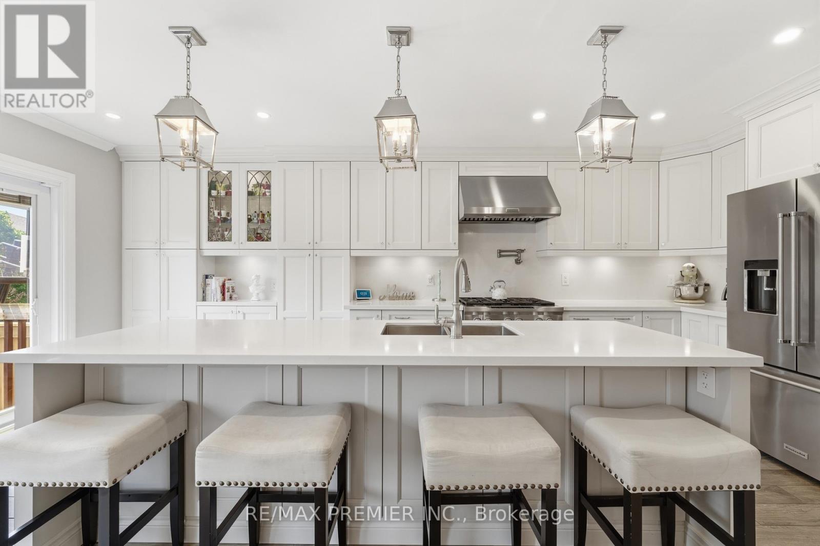 37 PRINCETON GATE - 23