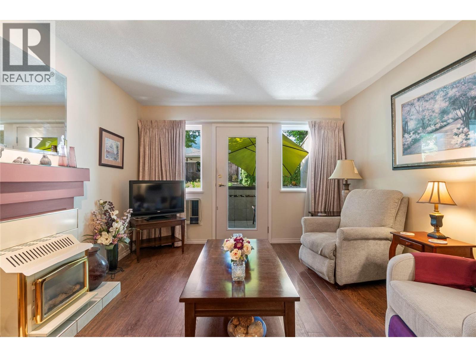 #101 650 3rd Street SW - 12