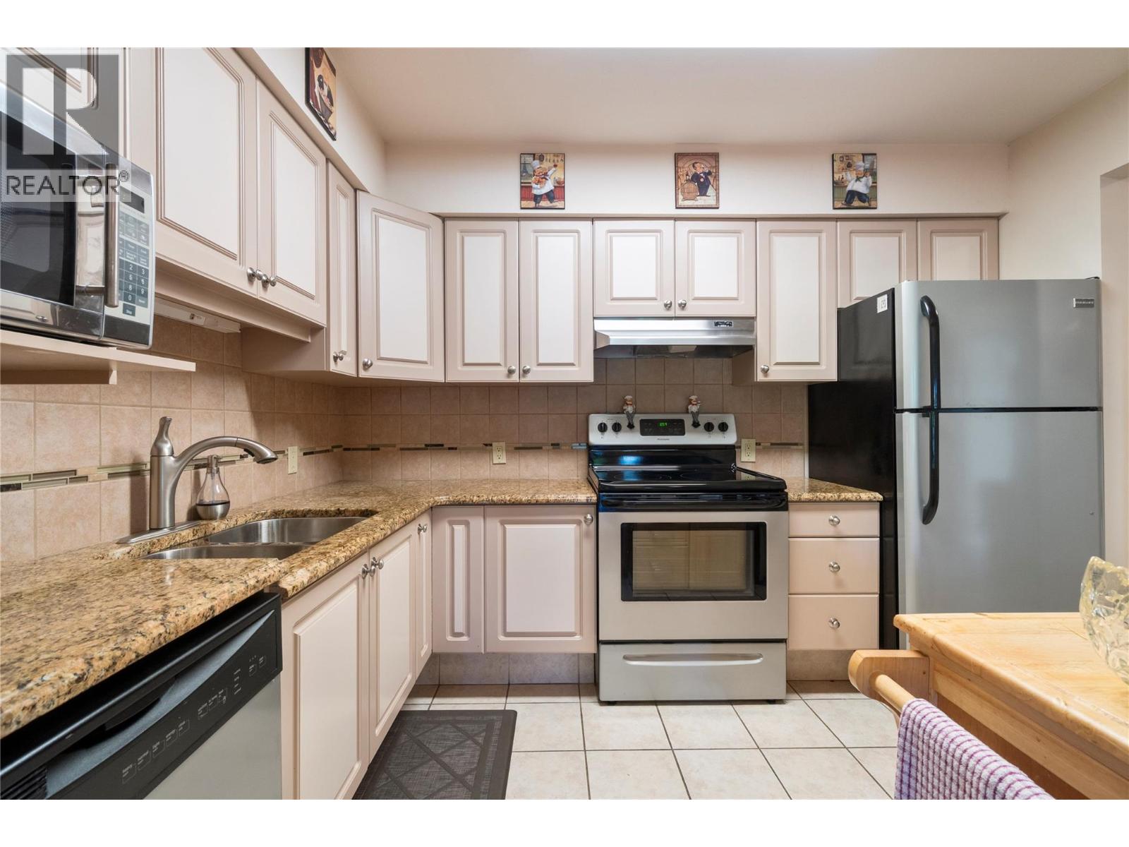 #101 650 3rd Street SW - 8
