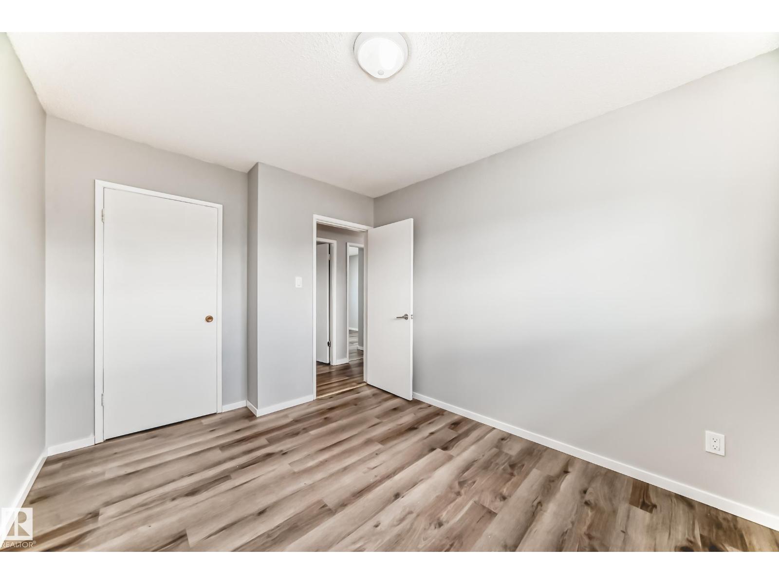 13428 82 ST NW - 19