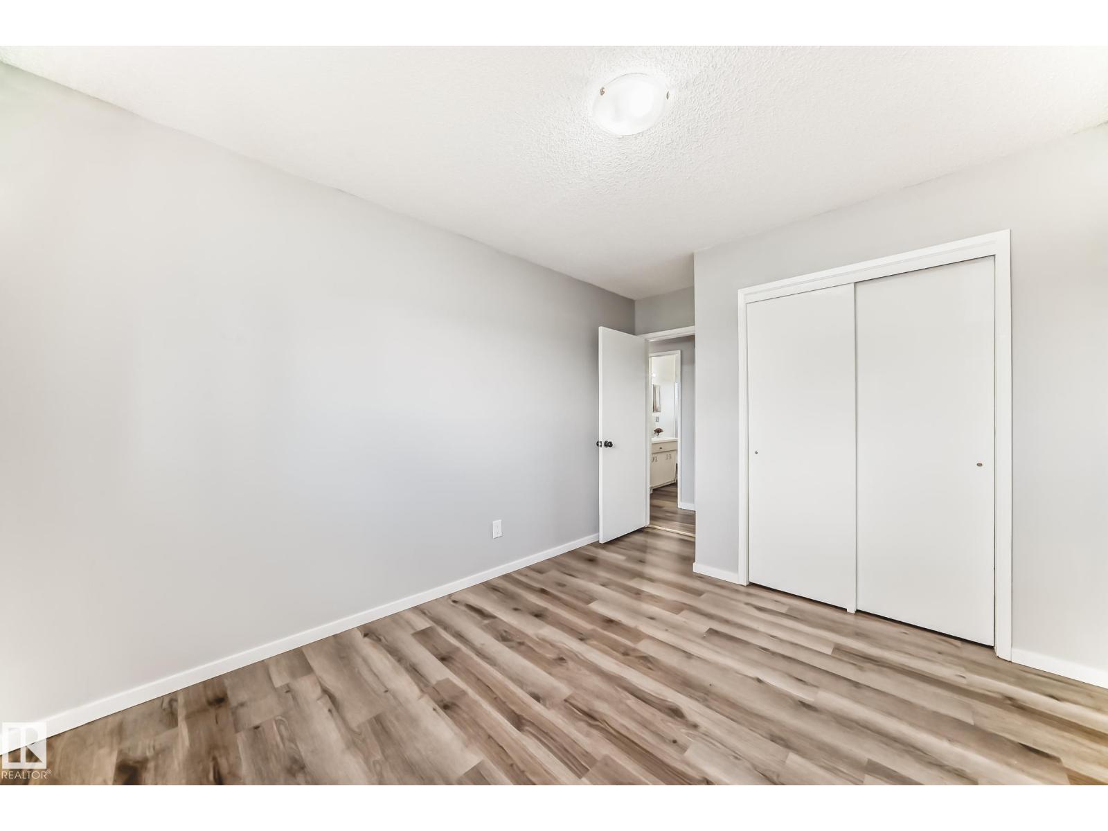 13428 82 ST NW - 21