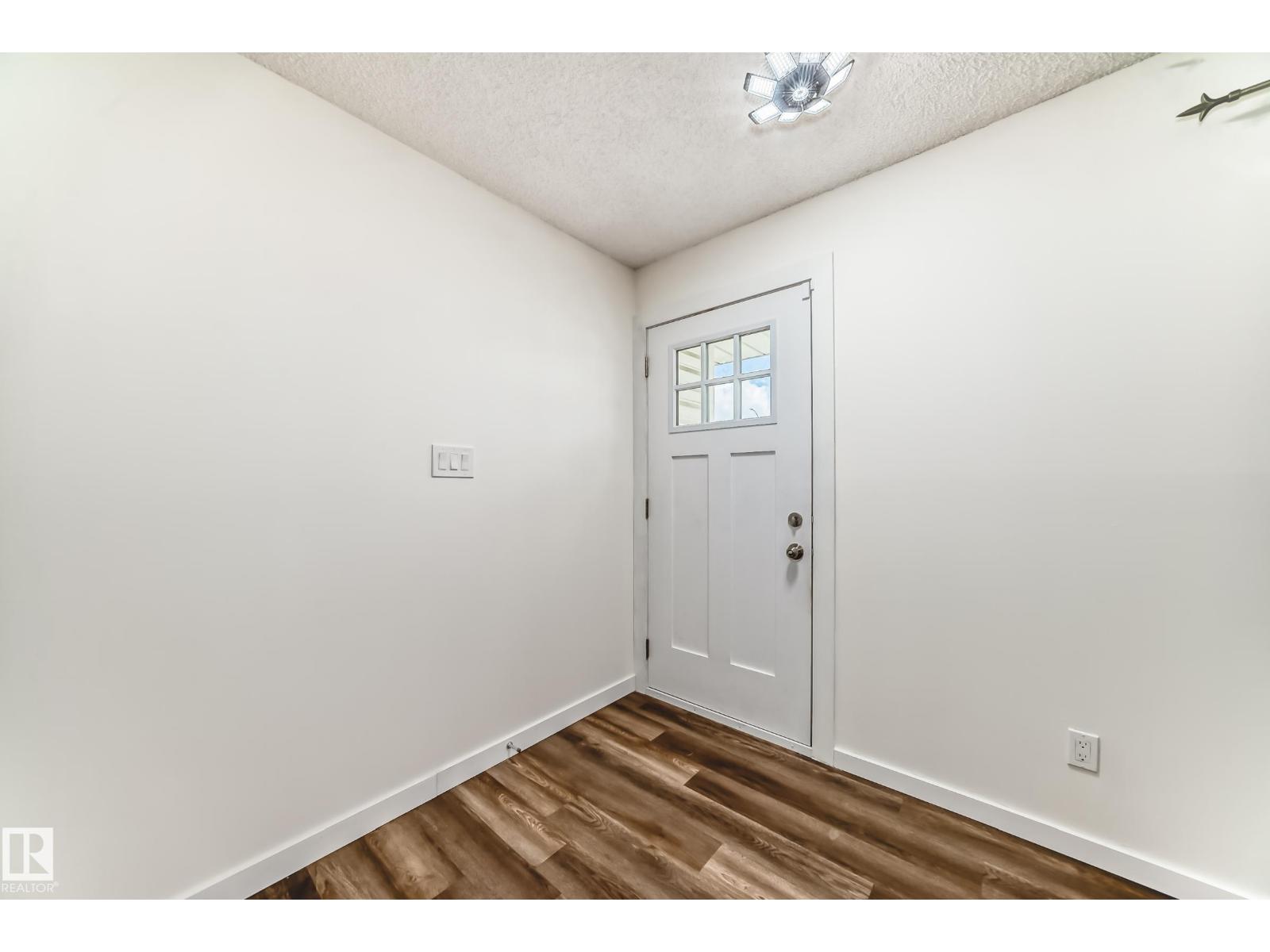 13428 82 ST NW - 3
