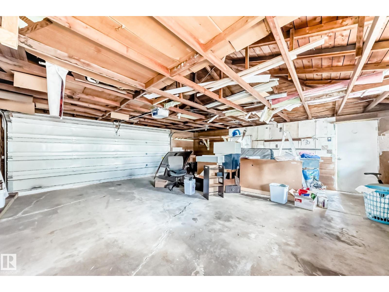 13428 82 ST NW - 40