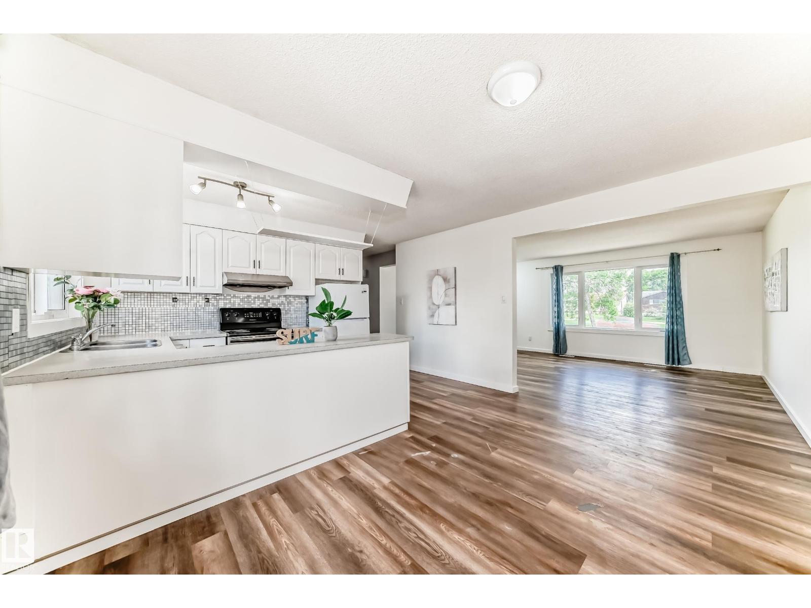 13428 82 ST NW - 10