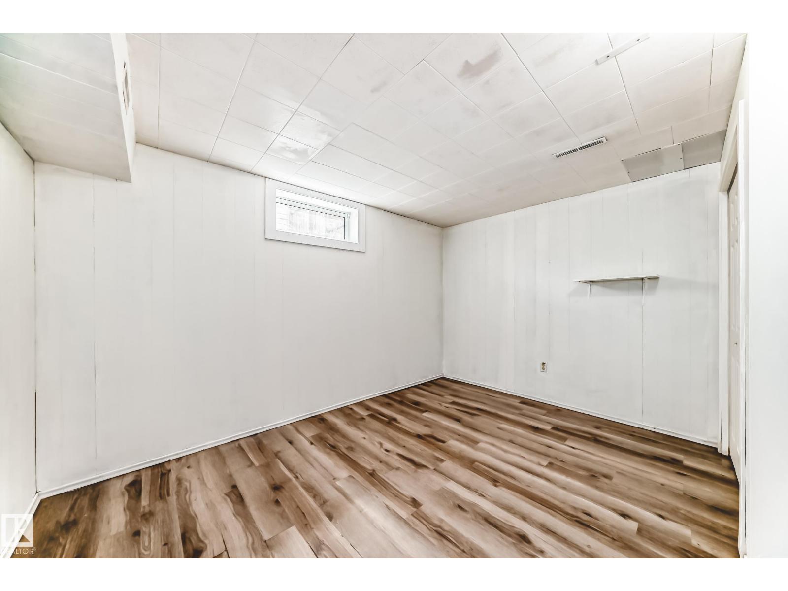13428 82 ST NW - 28