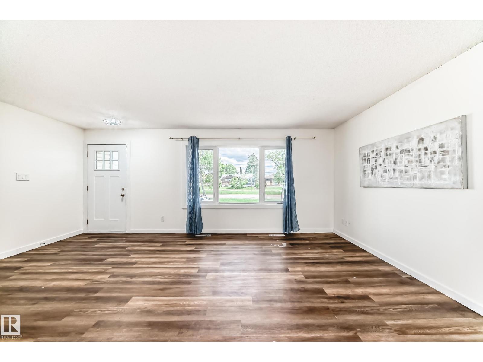 13428 82 ST NW - 7