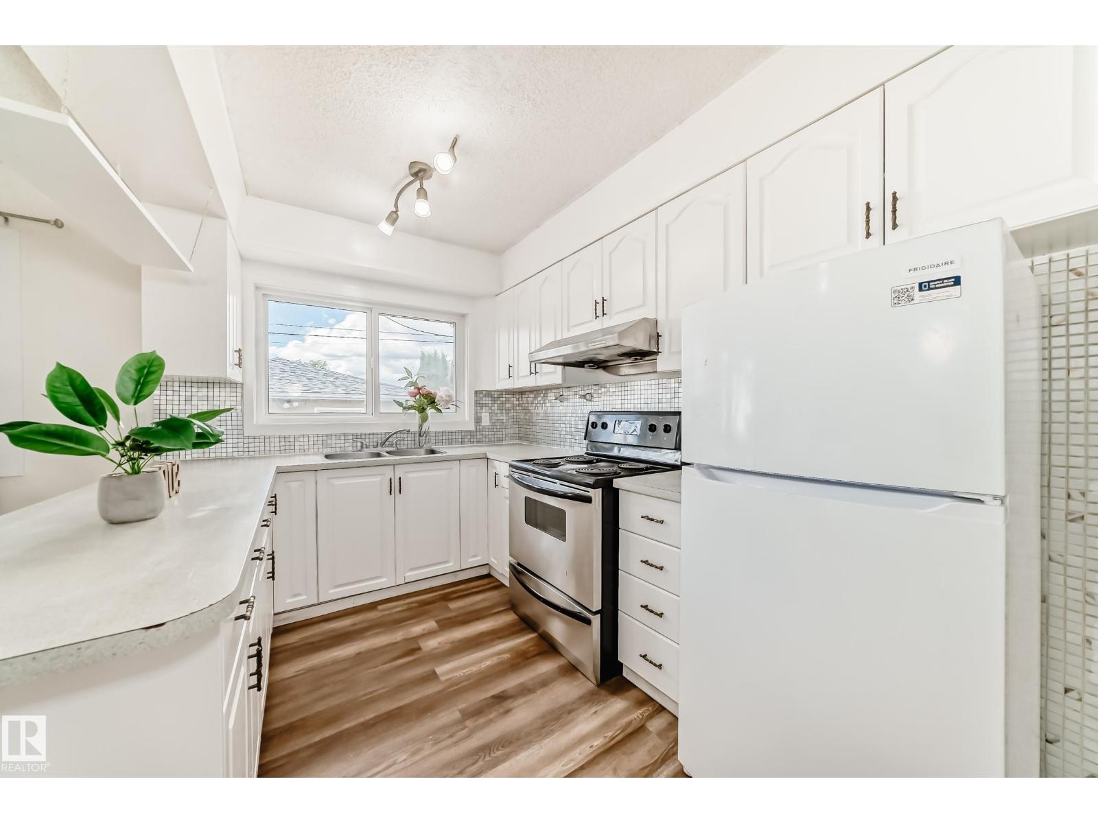13428 82 ST NW - 12