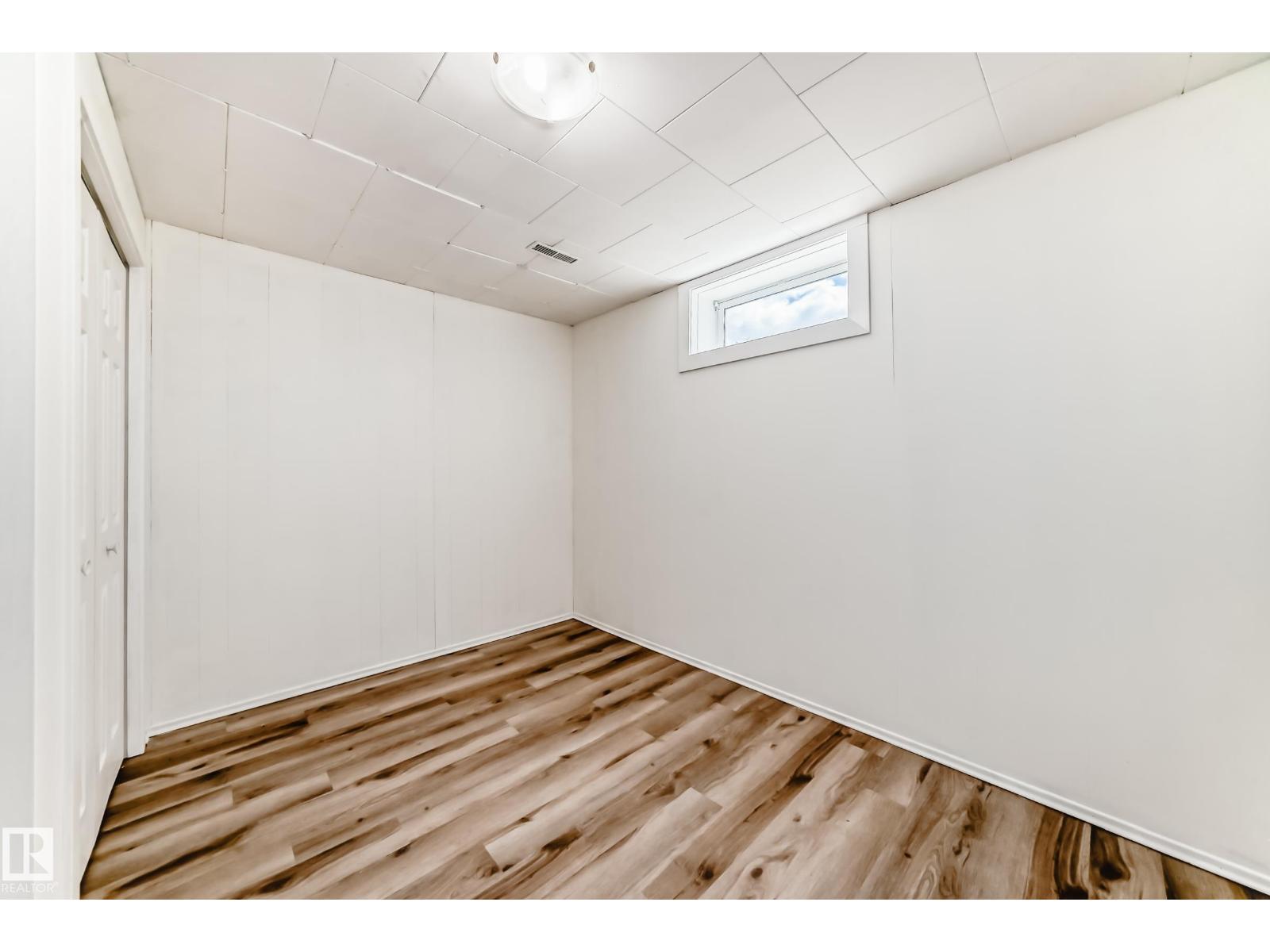 13428 82 ST NW - 34