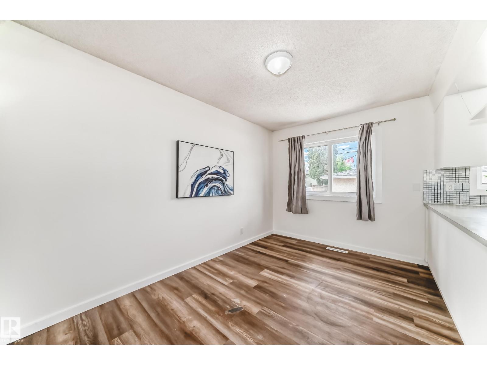 13428 82 ST NW - 17