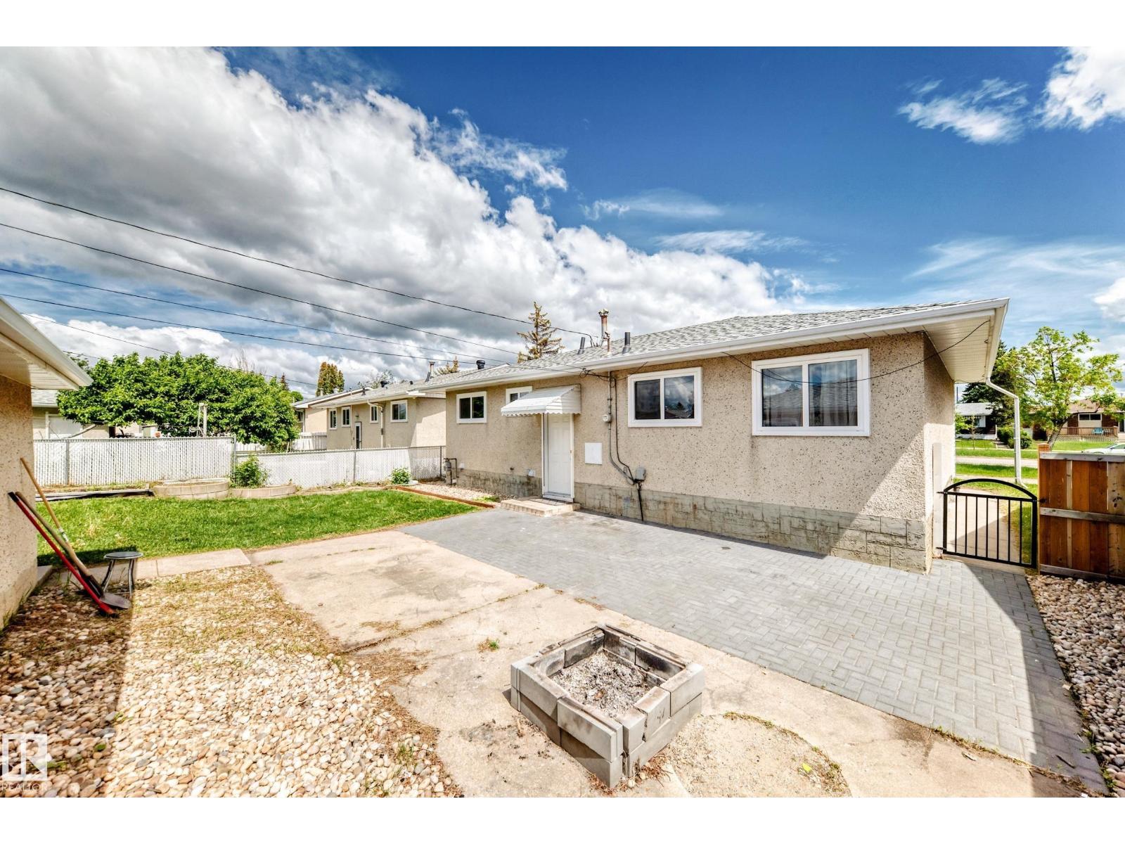 13428 82 ST NW - 43