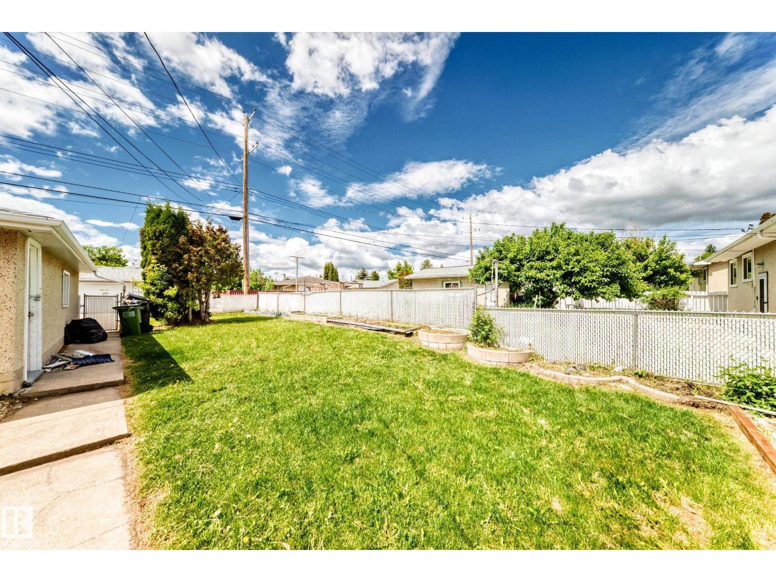 13428 82 ST NW - 46