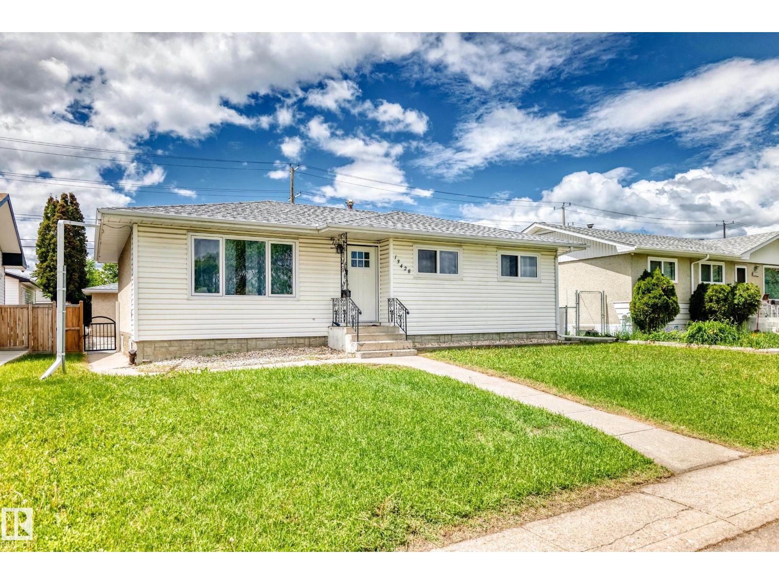 13428 82 ST NW - 2