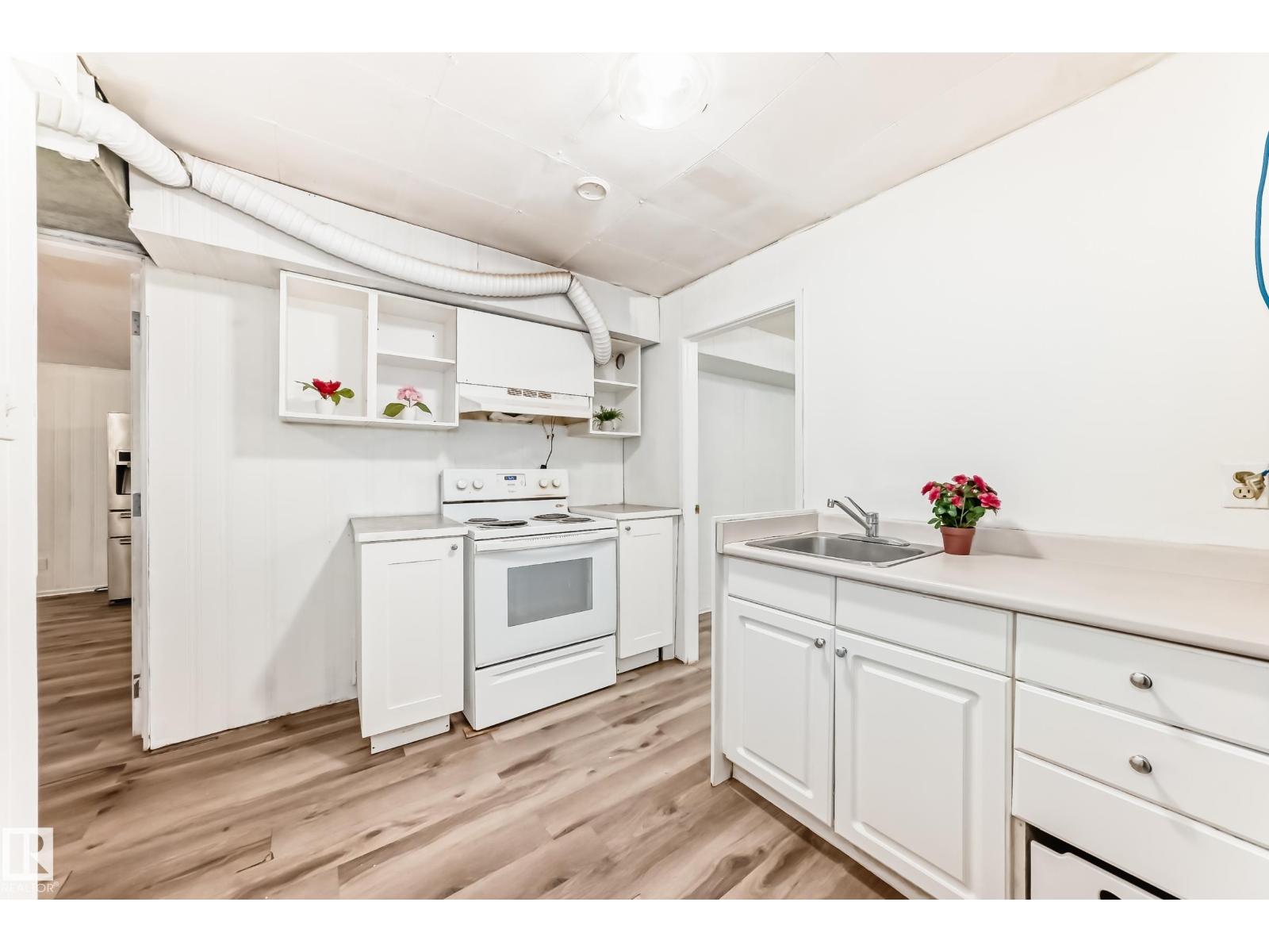 13428 82 ST NW - 31
