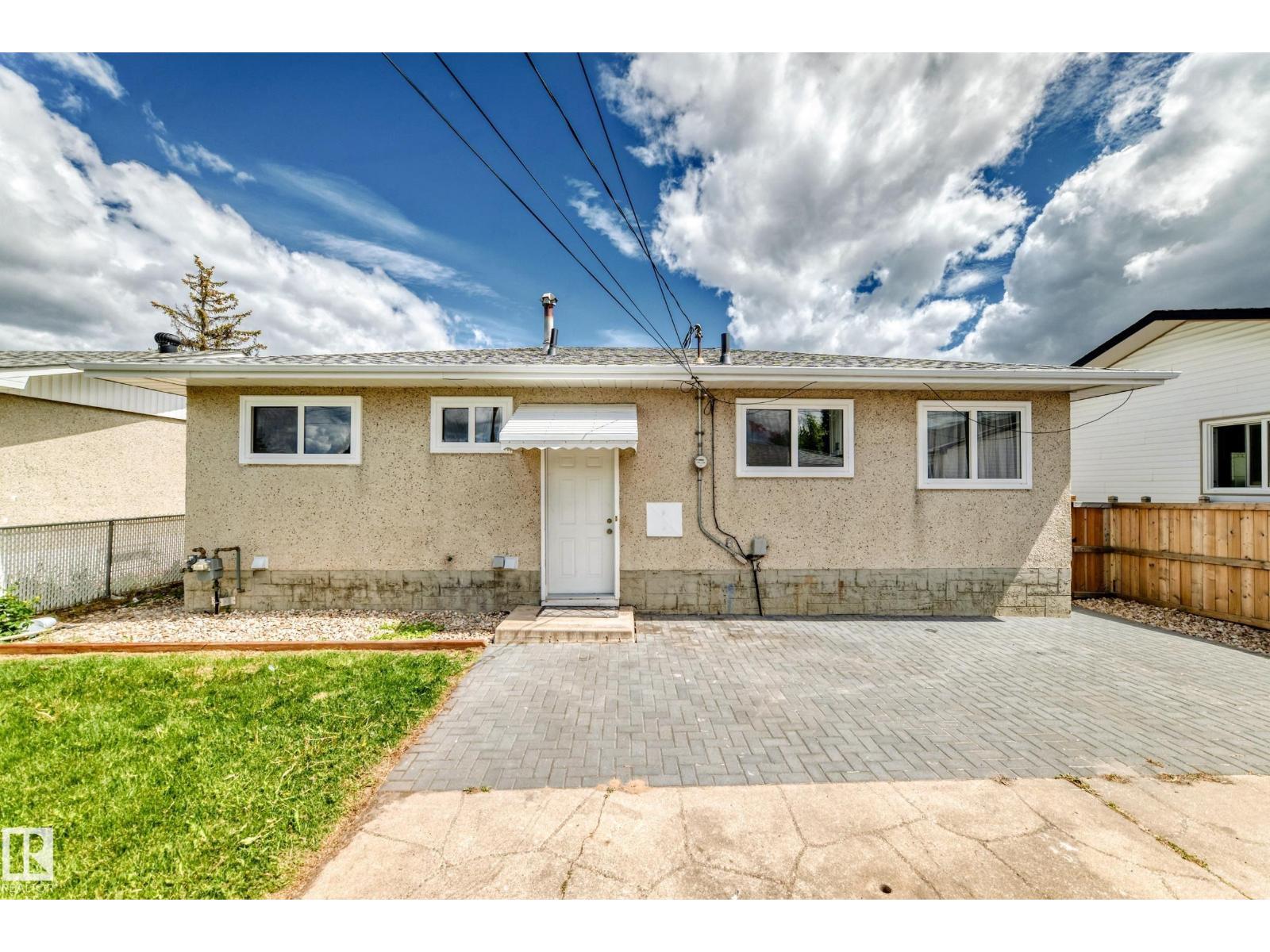13428 82 ST NW - 42