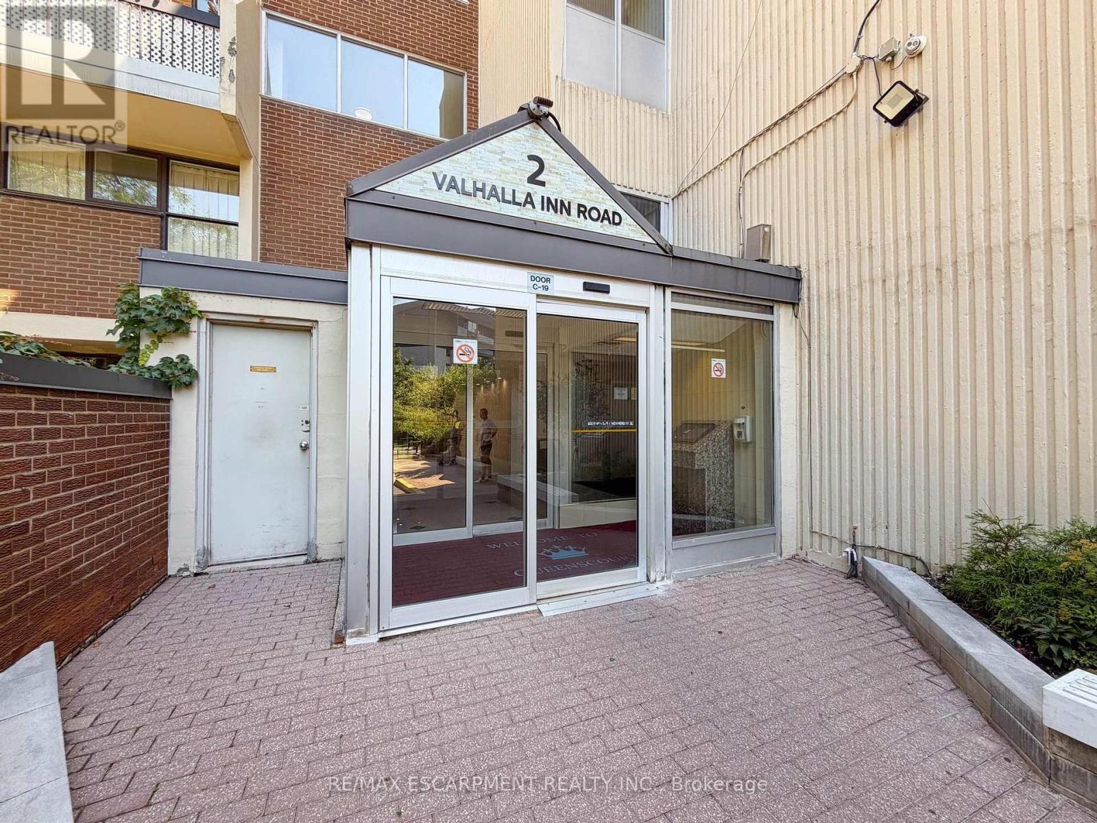 #227 2 VALHALLA INN ROAD - 36