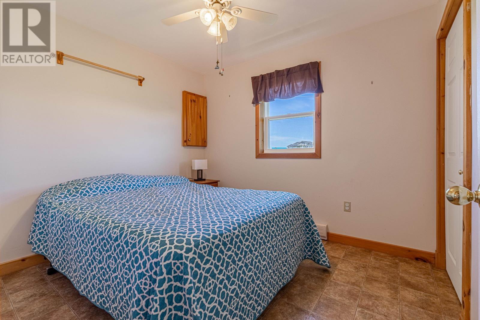 212 BASINVIEW Crescent - 20