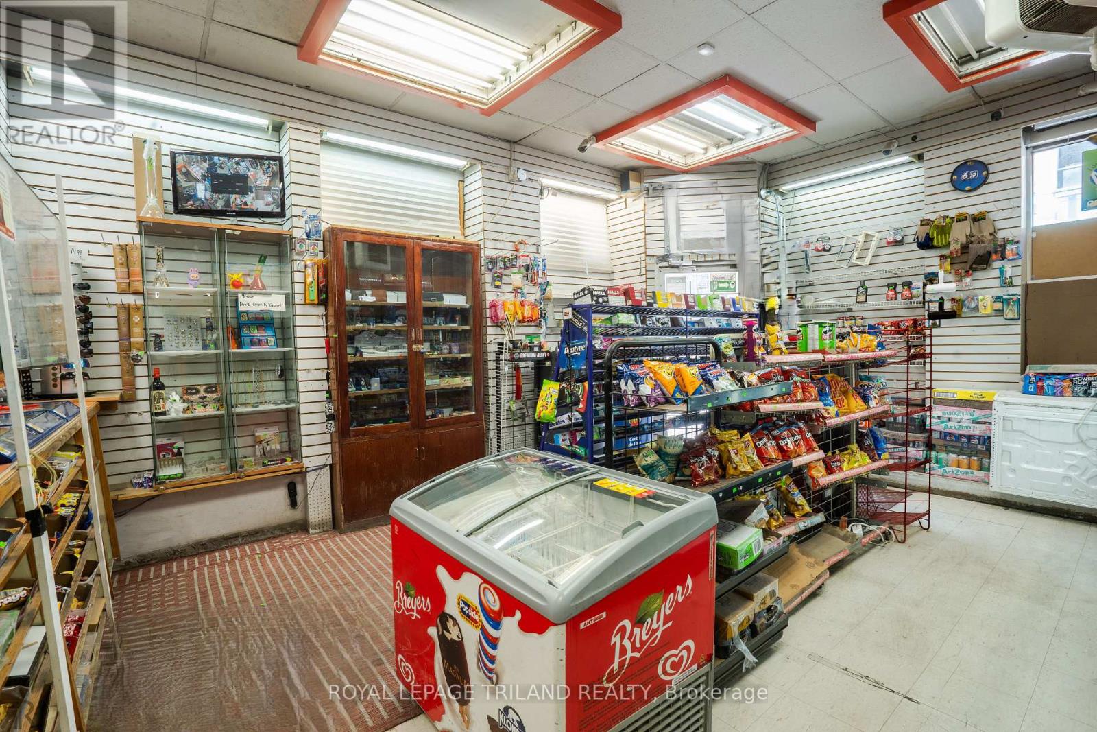 163 DUNDAS STREET E, London East (East E) — photo 9