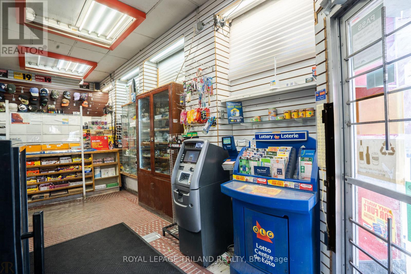 163 DUNDAS STREET E, London East (East E) — photo 5
