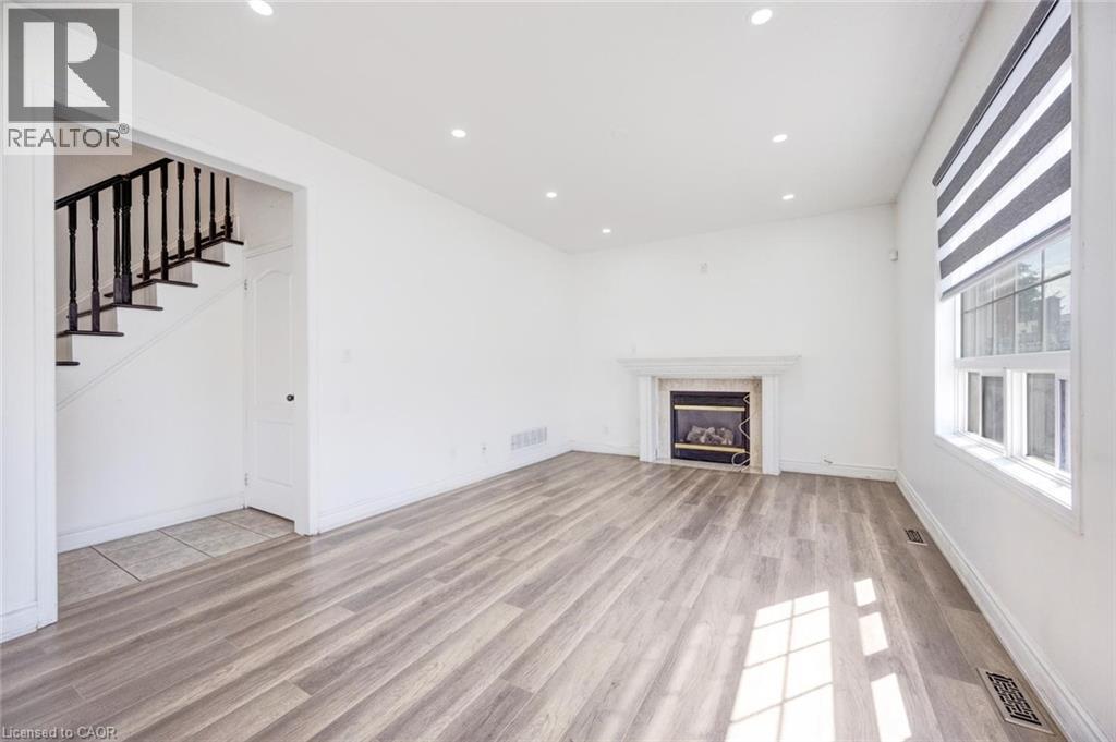 8 GANDER Crescent - Image 11