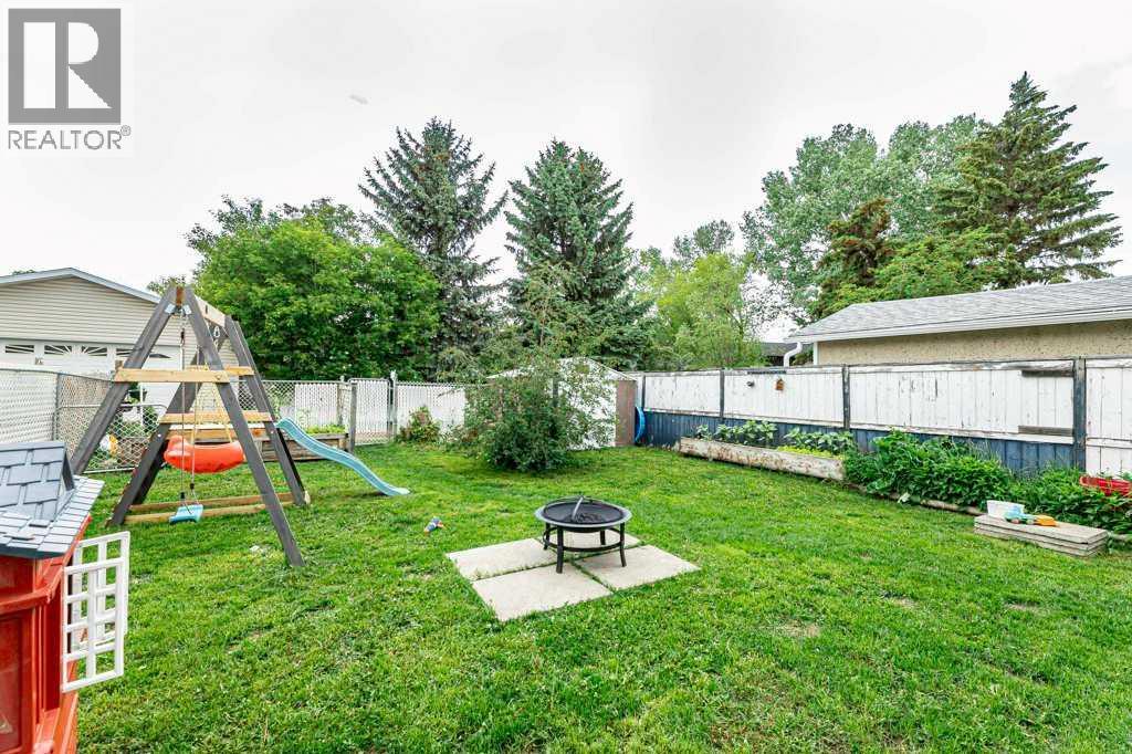 22 McIntosh Avenue - 21
