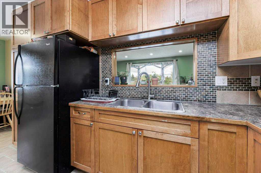 22 McIntosh Avenue - 8