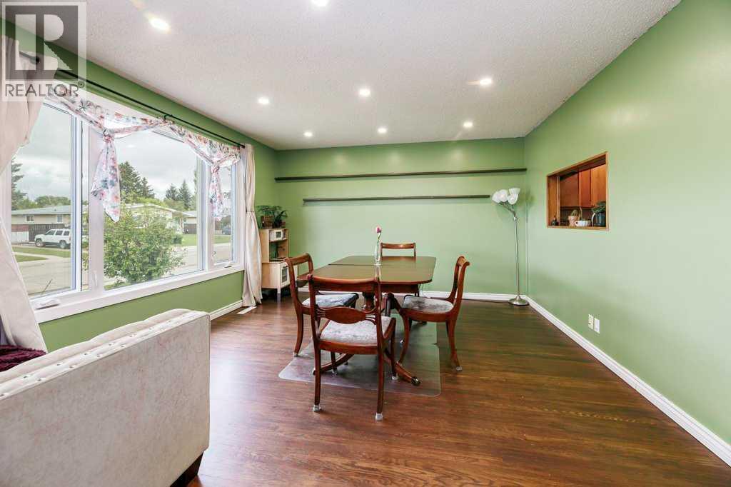 22 McIntosh Avenue - 4