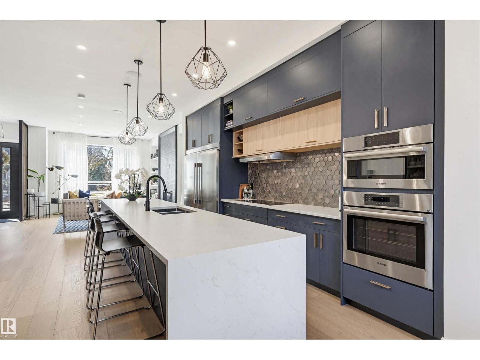 14320 98 AV NW - 13