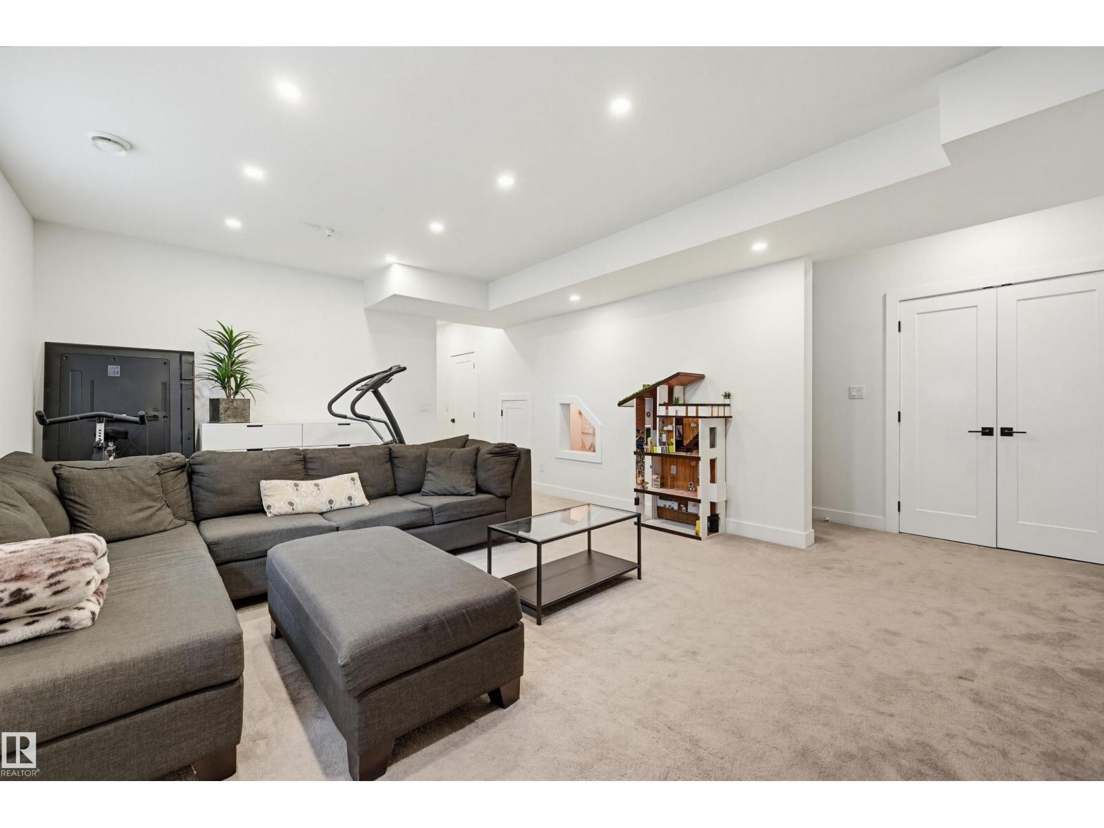 14320 98 AV NW - Image 40