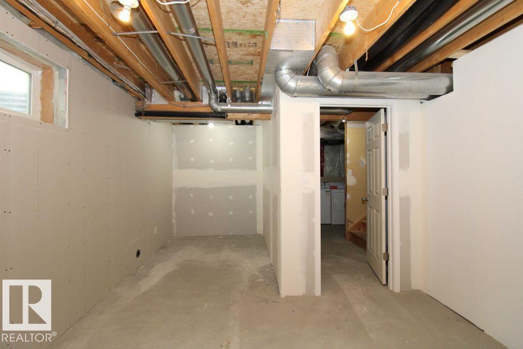 744 88 ST SW - 23