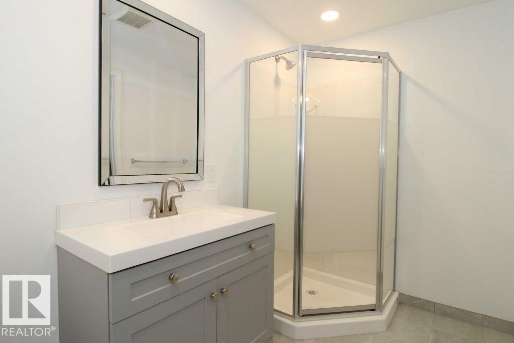 744 88 ST SW - 25
