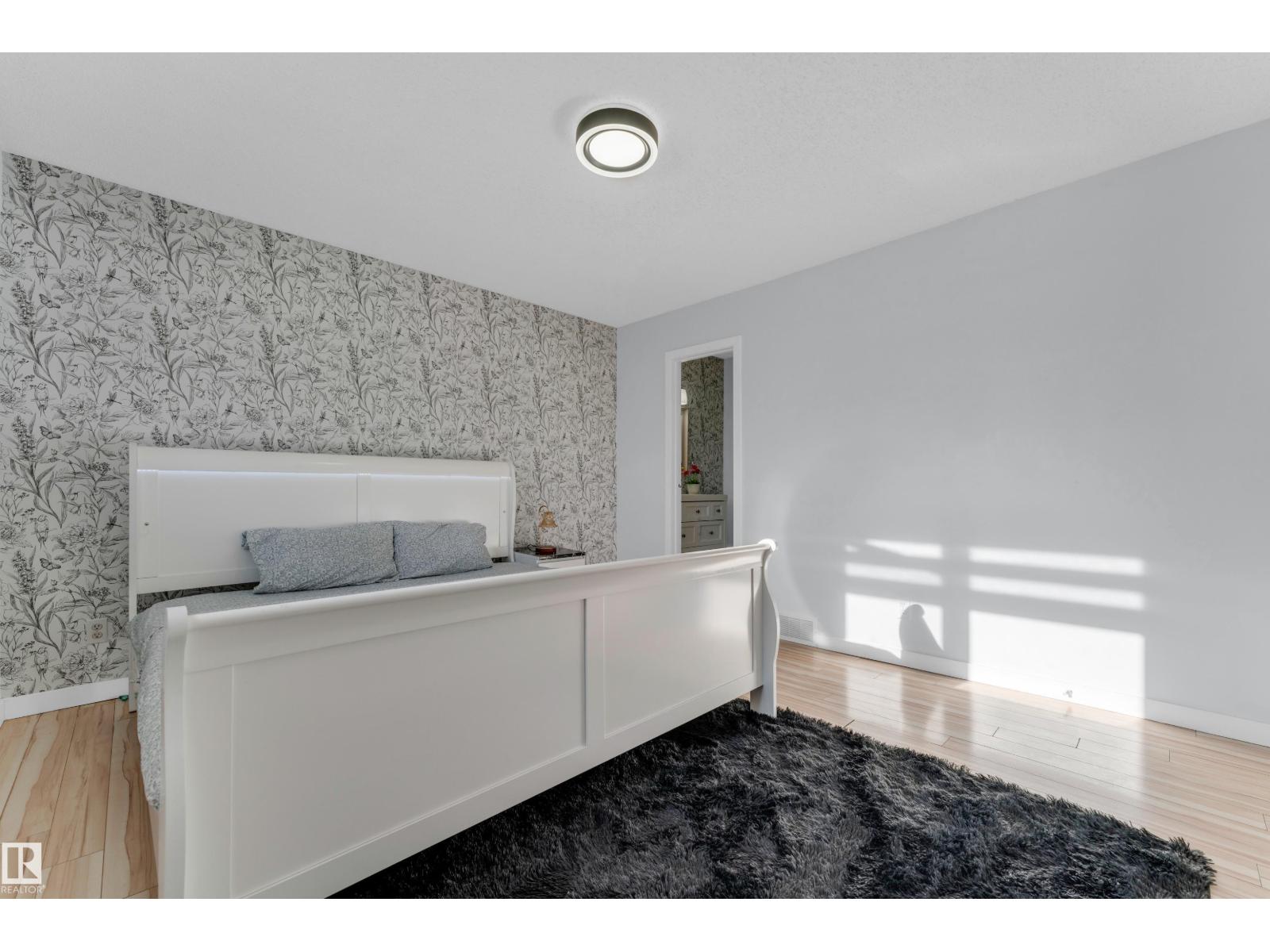 1316 35 ST NW - 19