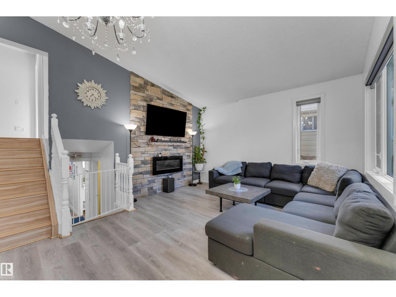 1316 35 ST NW - Image 9