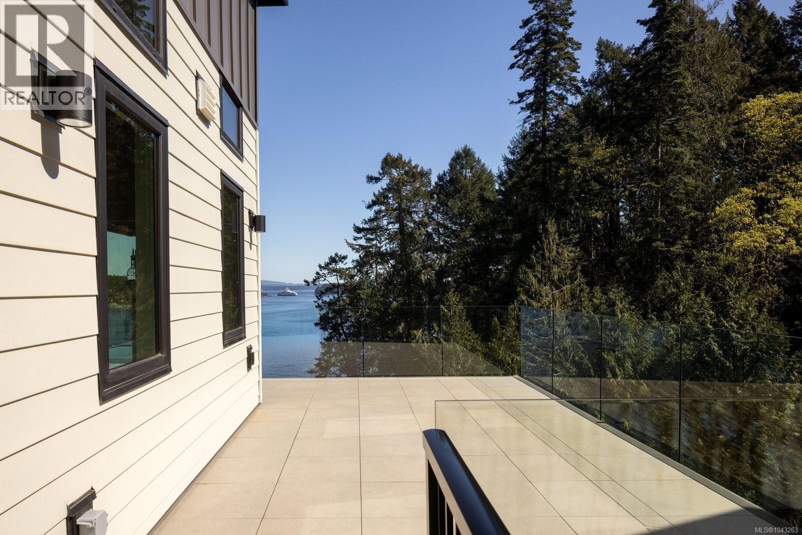 1677 Lands End Rd - 44