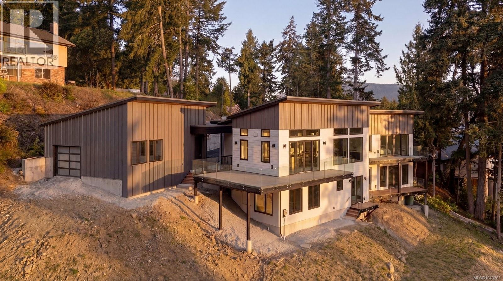 1677 Lands End Rd - 49