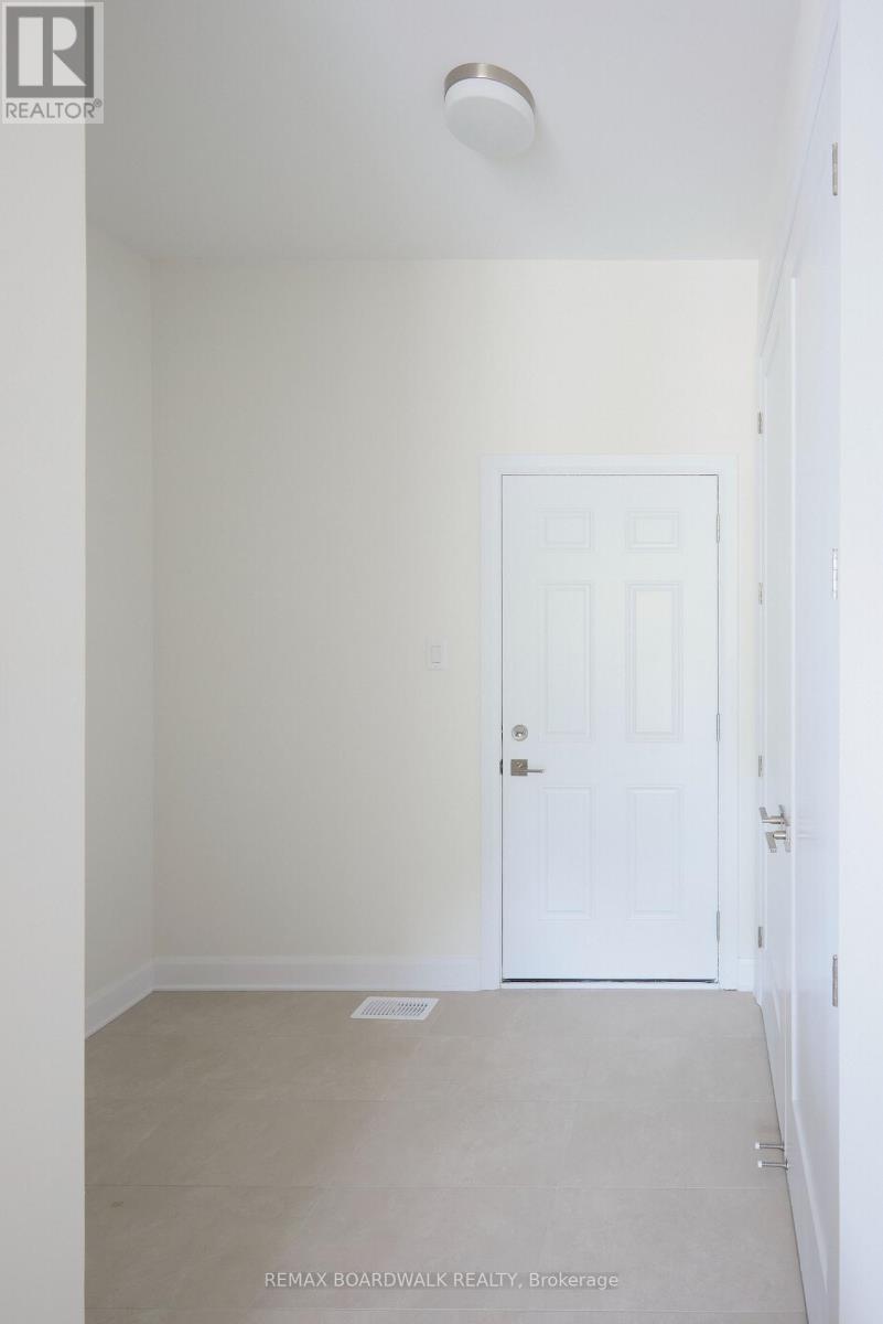 724 KENNY GORDON AVENUE - 21