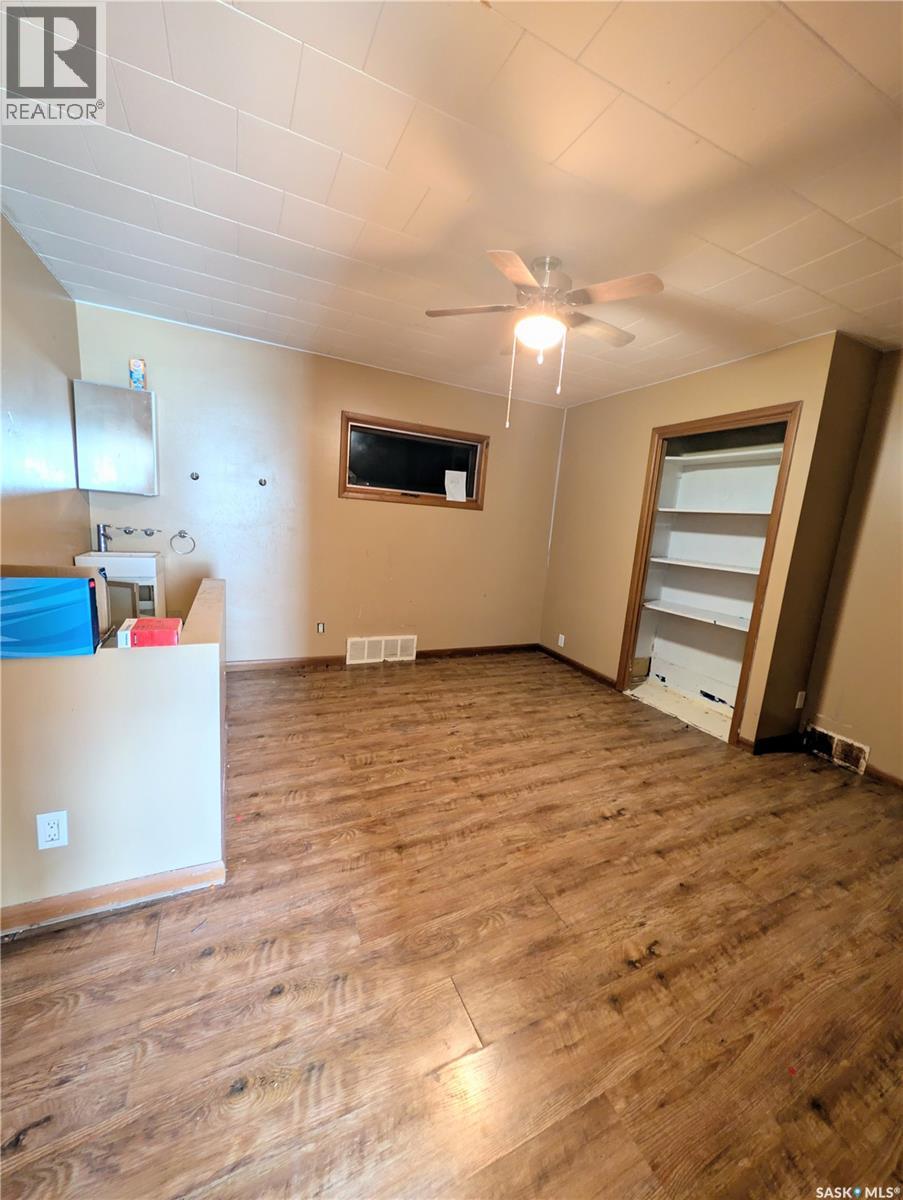 4366 PRICE AVENUE - 10