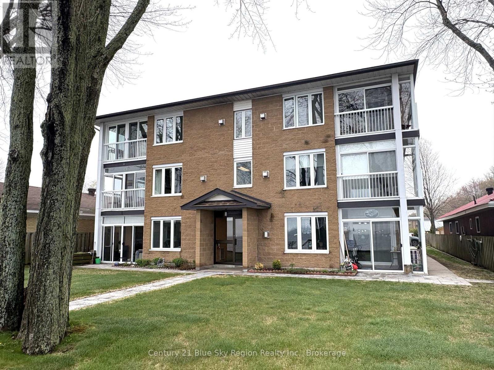 #301 469 LAKESHORE DRIVE S - 2