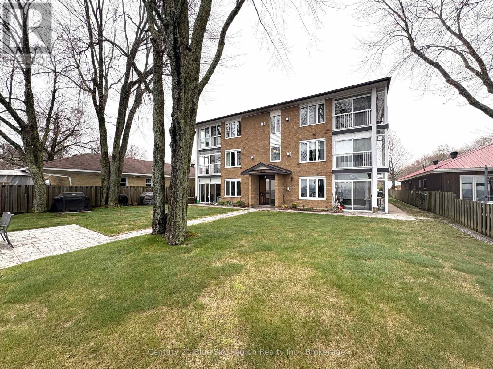#301 469 LAKESHORE DRIVE S - 37