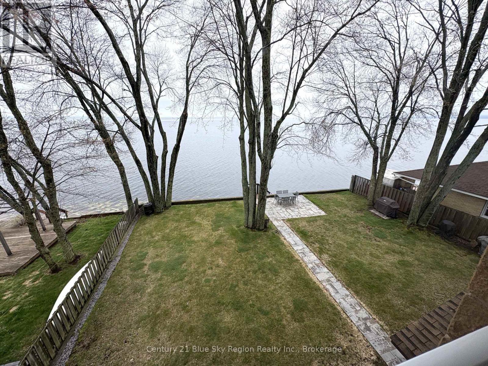 #301 469 LAKESHORE DRIVE S - 28