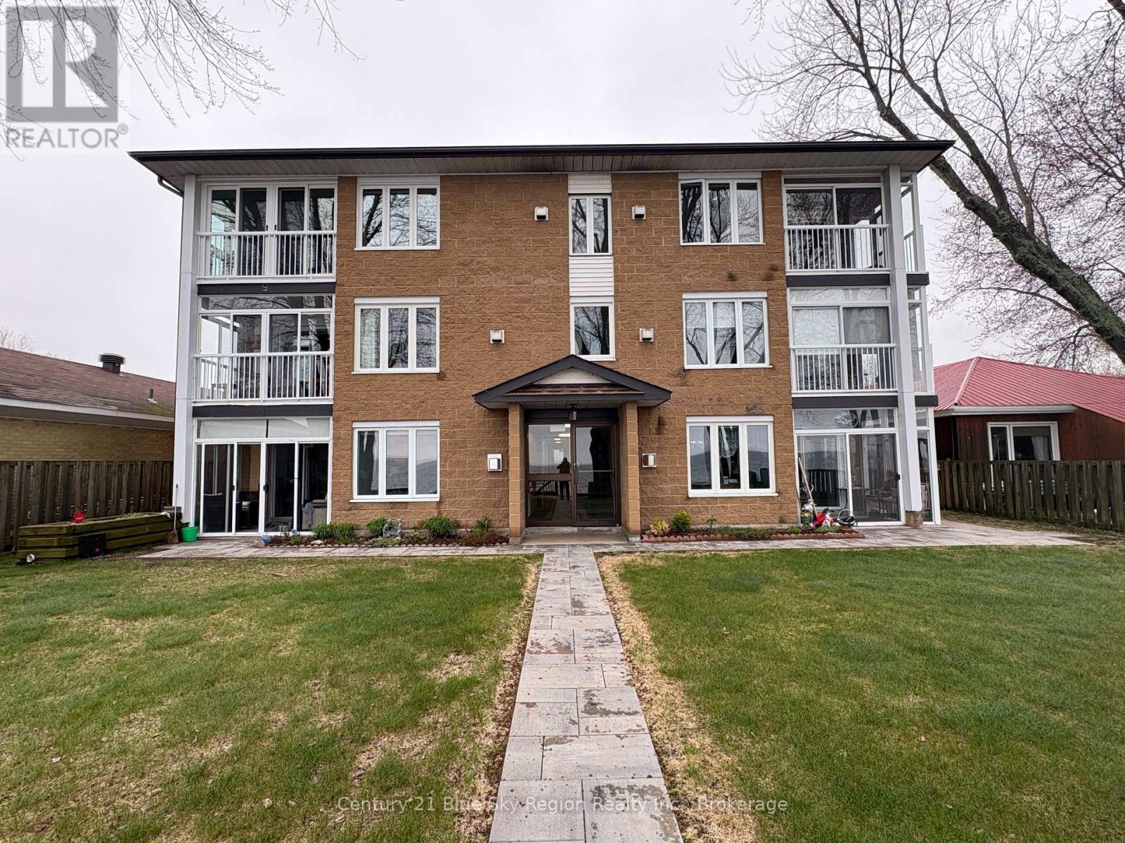 #301 469 LAKESHORE DRIVE S - 7