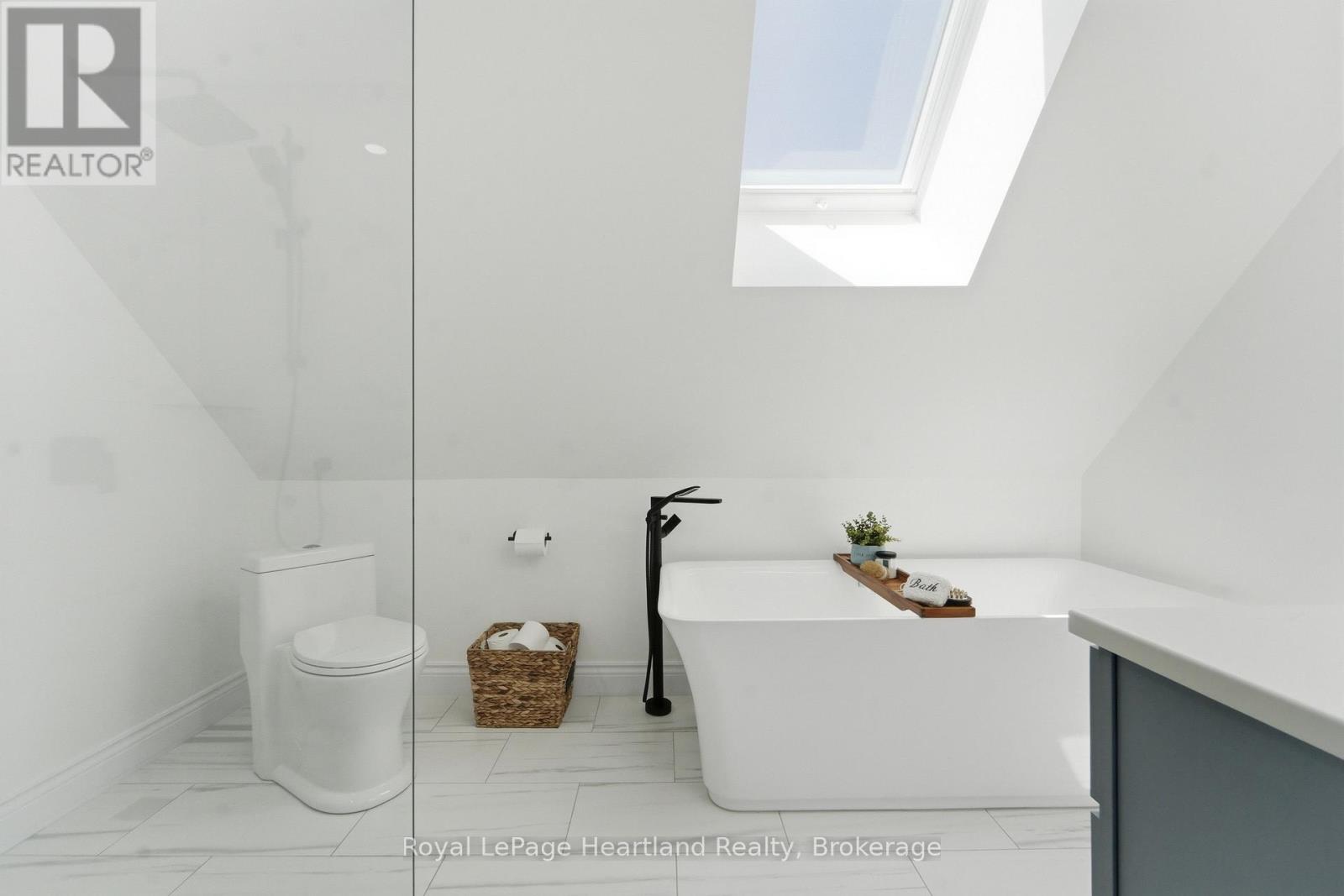 80938 FALLS RESERVE LINE - Image 23