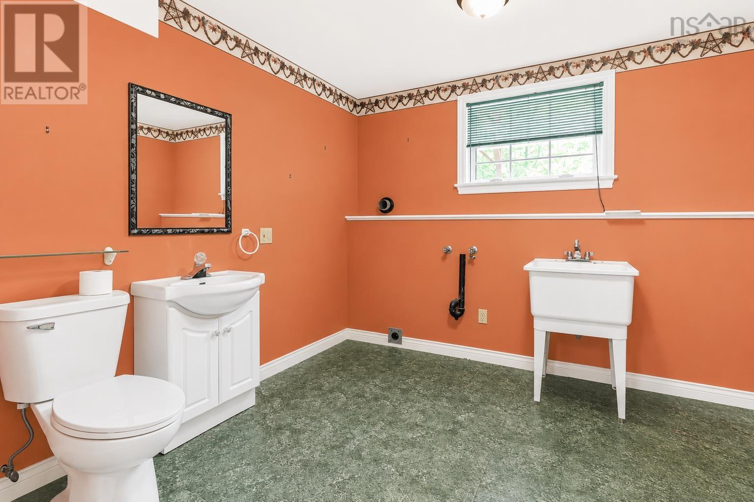 81 Turner Dr., New Minas, NS - 25