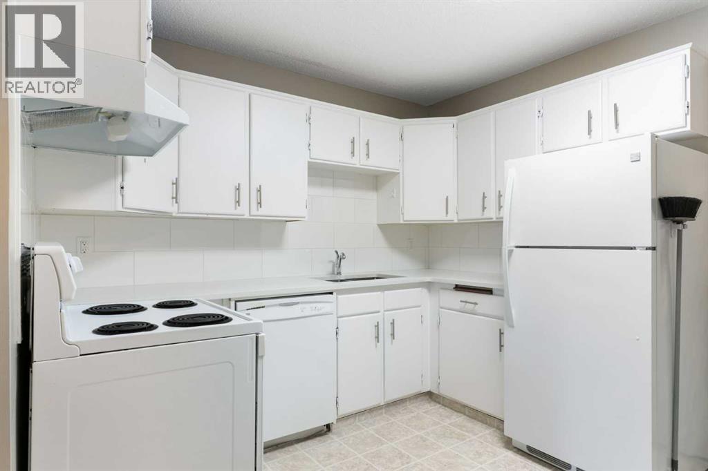 #3101 4001C 49 Street NW - 11