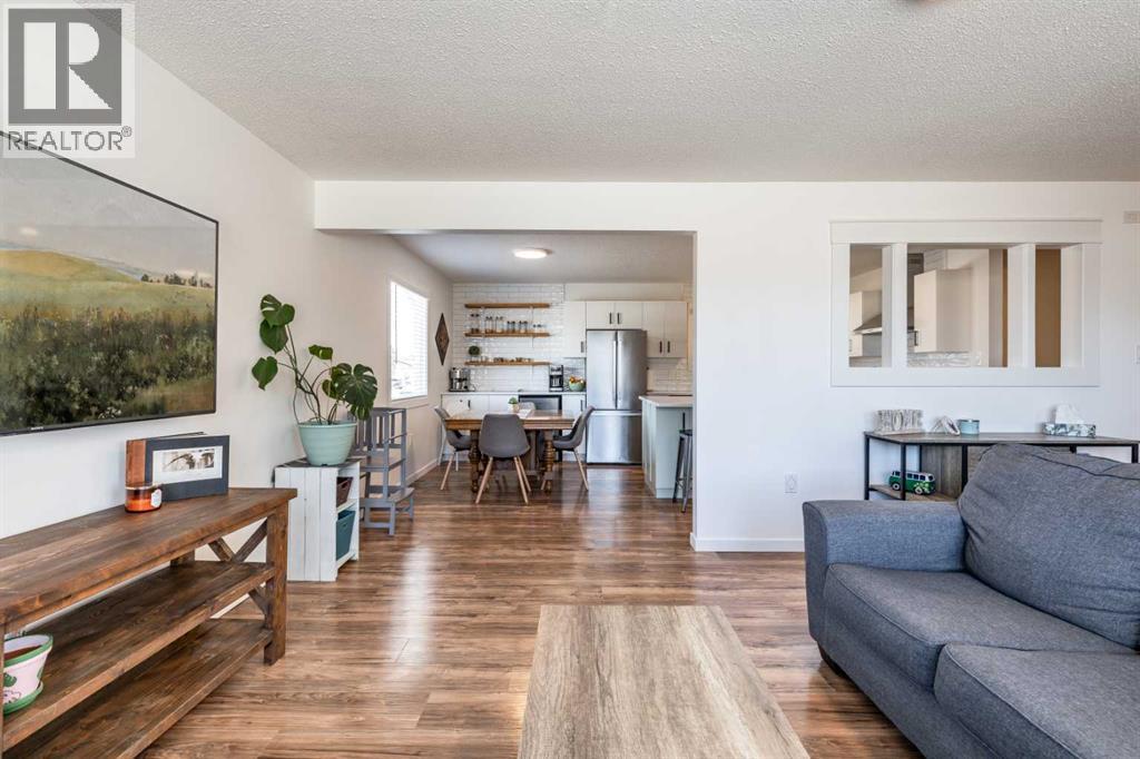 1797 4 Avenue NE - 11