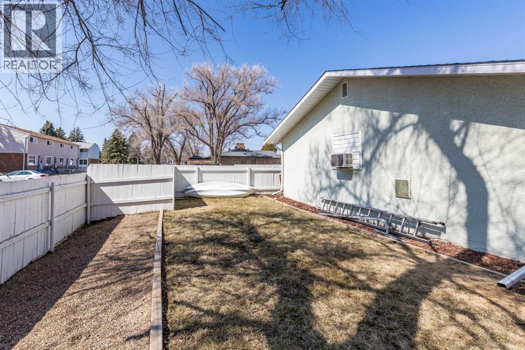 1797 4 Avenue NE - 44