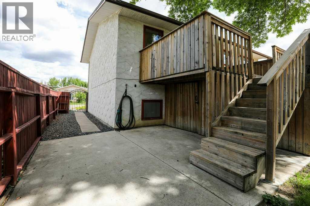 316 Leaside Avenue S - 34