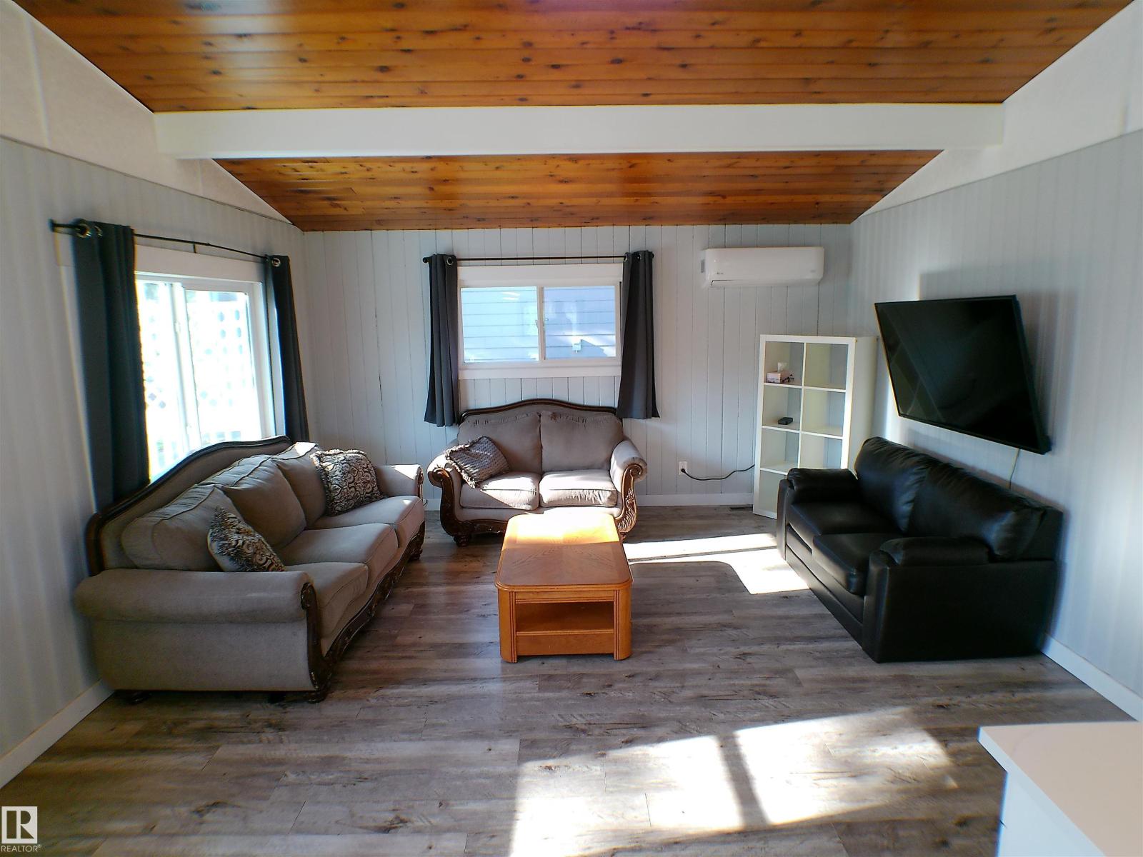 708 7 ST - 3