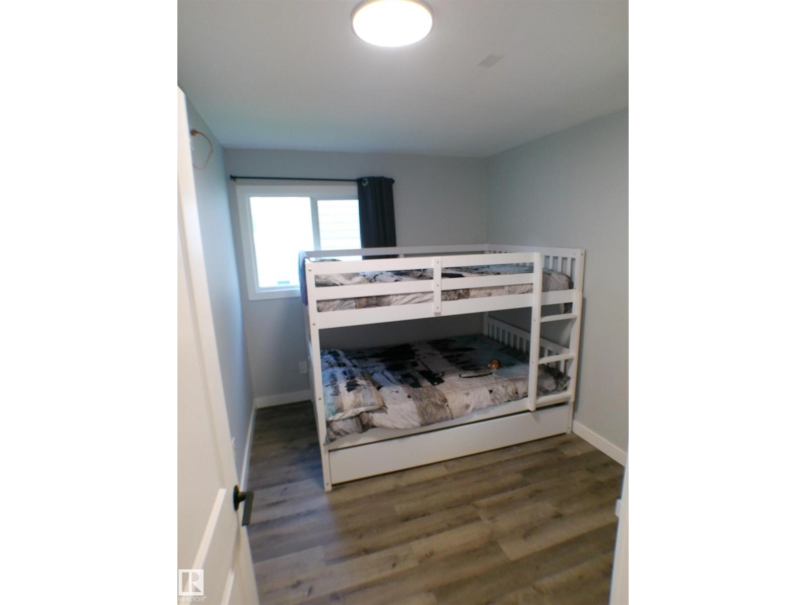 708 7 ST - 8